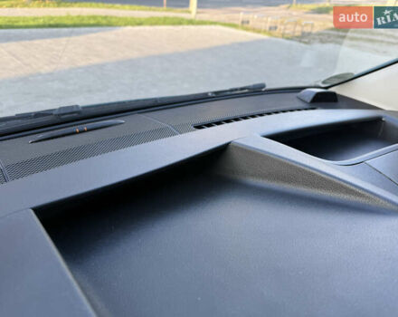 Зелений Мерседес Віто, об'ємом двигуна 1.95 л та пробігом 225 тис. км за 23999 $, фото 55 на Automoto.ua