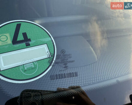 Зелений Мерседес Віто, об'ємом двигуна 1.95 л та пробігом 225 тис. км за 23999 $, фото 34 на Automoto.ua