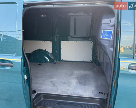 Зеленый Мерседес Вито, объемом двигателя 1.95 л и пробегом 225 тыс. км за 24444 $, фото 22 на Automoto.ua