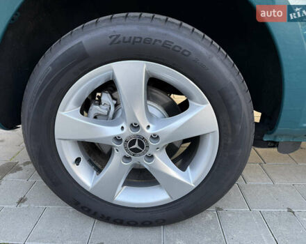 Зелений Мерседес Віто, об'ємом двигуна 1.95 л та пробігом 225 тис. км за 23999 $, фото 64 на Automoto.ua