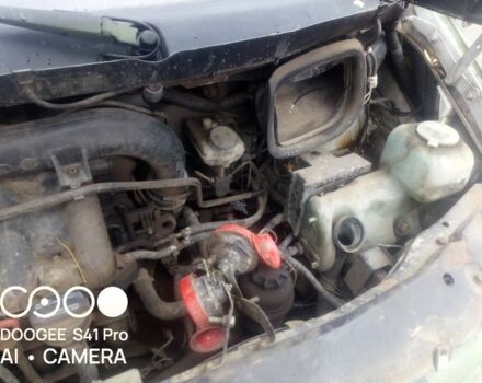 Зеленый Мерседес Вито, объемом двигателя 2.2 л и пробегом 450 тыс. км за 2500 $, фото 2 на Automoto.ua