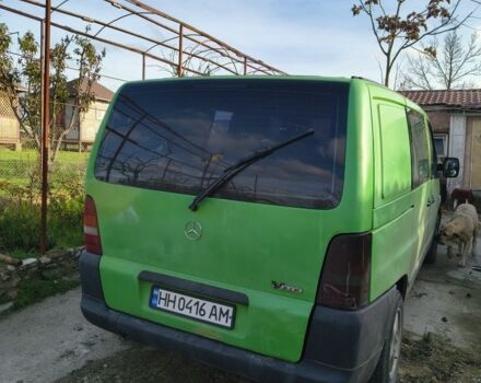 Зелений Мерседес Віто, об'ємом двигуна 2.1 л та пробігом 350 тис. км за 3200 $, фото 4 на Automoto.ua