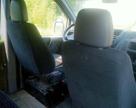 Зелений Мерседес Віто, об'ємом двигуна 2.4 л та пробігом 450 тис. км за 3500 $, фото 6 на Automoto.ua