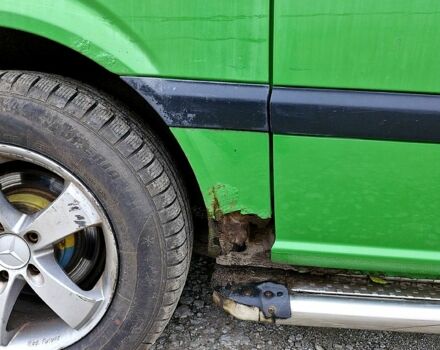 Зеленый Мерседес Вито, объемом двигателя 2.1 л и пробегом 296 тыс. км за 6200 $, фото 13 на Automoto.ua