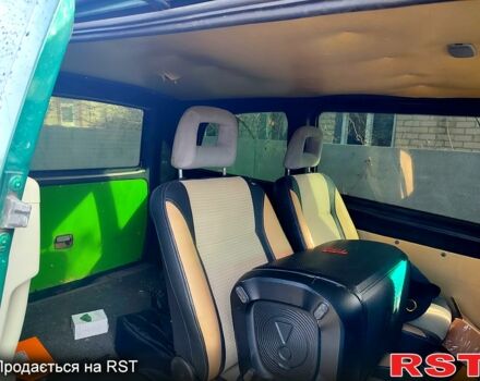 Зеленый Мерседес Вито, объемом двигателя 2.1 л и пробегом 518 тыс. км за 7000 $, фото 2 на Automoto.ua