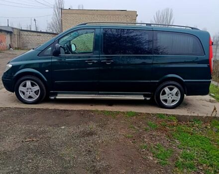 Зеленый Мерседес Вито, объемом двигателя 2.1 л и пробегом 200 тыс. км за 8000 $, фото 2 на Automoto.ua
