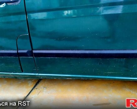 Зелений Мерседес Віто, об'ємом двигуна 2.1 л та пробігом 405 тис. км за 7900 $, фото 6 на Automoto.ua