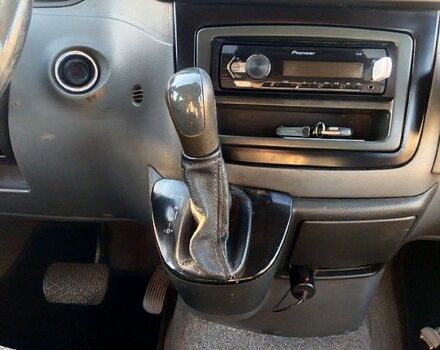 Зелений Мерседес Віто, об'ємом двигуна 2.1 л та пробігом 405 тис. км за 7900 $, фото 4 на Automoto.ua