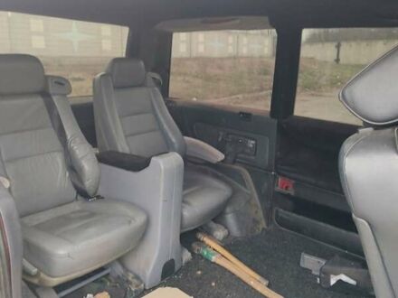 Зеленый Мерседес Вито, объемом двигателя 2.1 л и пробегом 285 тыс. км за 2700 $, фото 1 на Automoto.ua