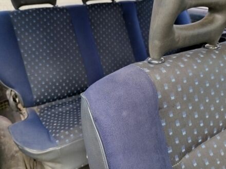 Зелений Мерседес Віто, об'ємом двигуна 2.3 л та пробігом 505 тис. км за 3400 $, фото 1 на Automoto.ua