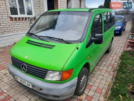 Зеленый Мерседес Вито, объемом двигателя 2.3 л и пробегом 360 тыс. км за 4500 $, фото 1 на Automoto.ua