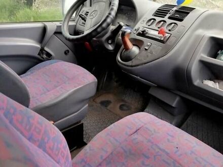 Зелений Мерседес Віто, об'ємом двигуна 2.3 л та пробігом 505 тис. км за 3400 $, фото 1 на Automoto.ua