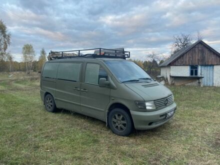 Зеленый Мерседес Вито, объемом двигателя 2.3 л и пробегом 350 тыс. км за 2500 $, фото 1 на Automoto.ua