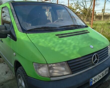 Зелений Мерседес Віто, об'ємом двигуна 2.1 л та пробігом 350 тис. км за 3200 $, фото 1 на Automoto.ua