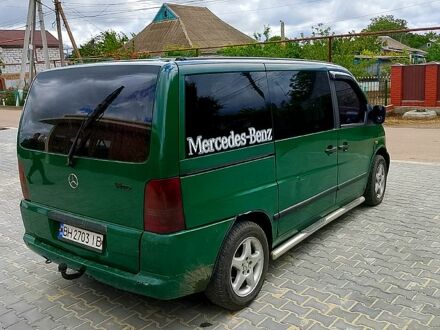 Мерседес Вито 2000 в Одессе на Automoto.ua Зеленый Мерседес Вито, объемом двигателя 2.1 л и пробегом 300 тыс. км за 4500 $, фото 1 на Automoto.ua