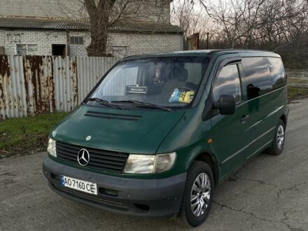 Зелений Мерседес Віто, об'ємом двигуна 2.2 л та пробігом 250 тис. км за 3500 $, фото 1 на Automoto.ua