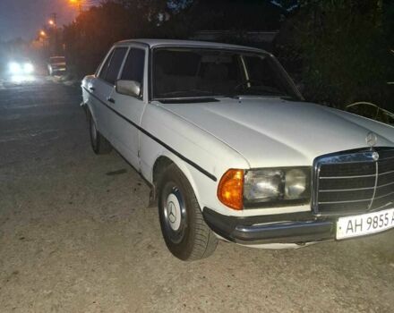 Белый Мерседес В123, объемом двигателя 2.4 л и пробегом 350 тыс. км за 1300 $, фото 5 на Automoto.ua