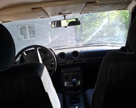 Белый Мерседес В123, объемом двигателя 2.4 л и пробегом 350 тыс. км за 1300 $, фото 3 на Automoto.ua