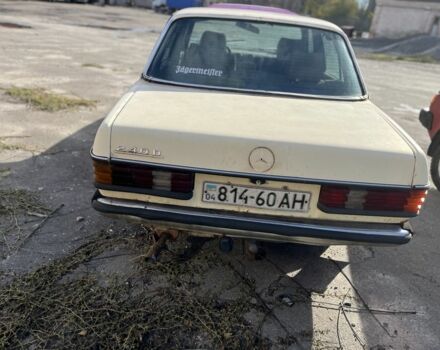 Білий Мерседес В123, об'ємом двигуна 0 л та пробігом 777 тис. км за 286 $, фото 5 на Automoto.ua