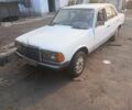 Білий Мерседес В123, об'ємом двигуна 2 л та пробігом 450 тис. км за 1500 $, фото 6 на Automoto.ua