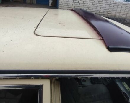 Бежевый Мерседес В123, объемом двигателя 2.4 л и пробегом 360 тыс. км за 1000 $, фото 4 на Automoto.ua