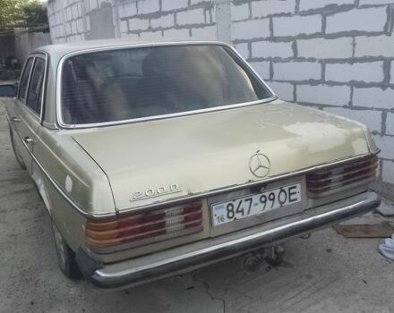 Бежевий Мерседес В123, об'ємом двигуна 0 л та пробігом 3 тис. км за 1500 $, фото 3 на Automoto.ua