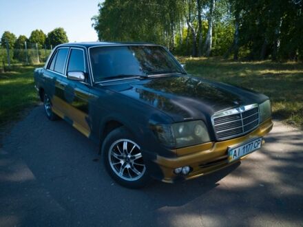 Мерседес В123 1979 у Києві на Automoto.ua Чорний Мерседес В123, об'ємом двигуна 2.3 л та пробігом 61 тис. км за 2999 $, фото 1 на Automoto.ua