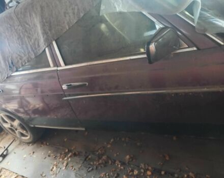 Красный Мерседес В123, объемом двигателя 2 л и пробегом 320 тыс. км за 827 $, фото 1 на Automoto.ua