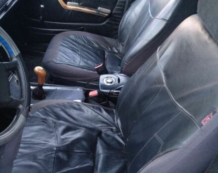 Жовтий Мерседес В123, об'ємом двигуна 0 л та пробігом 300 тис. км за 1500 $, фото 3 на Automoto.ua