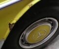 Желтый Мерседес В123, объемом двигателя 2 л и пробегом 50 тыс. км за 2000 $, фото 4 на Automoto.ua