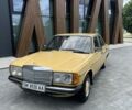 Желтый Мерседес В123, объемом двигателя 2 л и пробегом 34 тыс. км за 2500 $, фото 1 на Automoto.ua