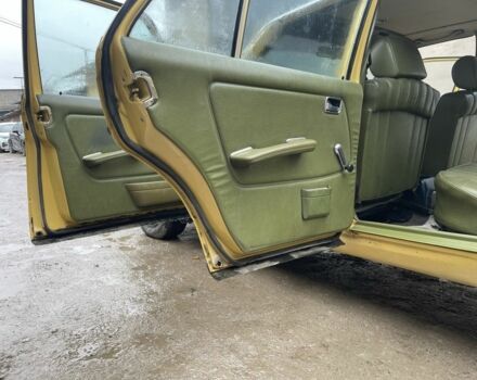 Жовтий Мерседес В123, об'ємом двигуна 2.3 л та пробігом 388 тис. км за 1850 $, фото 19 на Automoto.ua