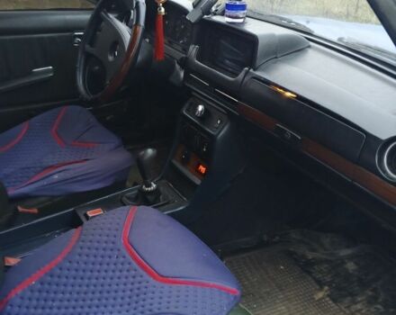 Синій Мерседес В123, об'ємом двигуна 2 л та пробігом 1 тис. км за 600 $, фото 6 на Automoto.ua