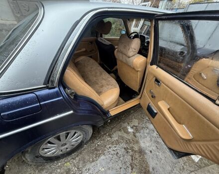 Мерседес В123 1982 в Кропивницком (Кировограде) на Automoto.ua Синий Мерседес В123, объемом двигателя 3 л и пробегом 297 тыс. км за 1500 $, фото 7 на Automoto.ua
