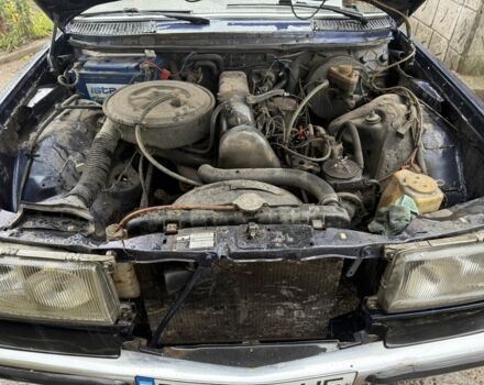 Мерседес В123 1982 в Кропивницком (Кировограде) на Automoto.ua Синий Мерседес В123, объемом двигателя 3 л и пробегом 297 тыс. км за 1500 $, фото 4 на Automoto.ua