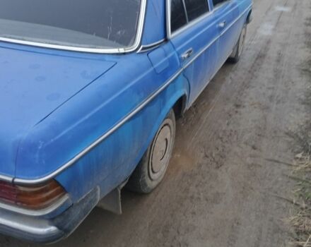 Синій Мерседес В123, об'ємом двигуна 2 л та пробігом 1 тис. км за 600 $, фото 2 на Automoto.ua