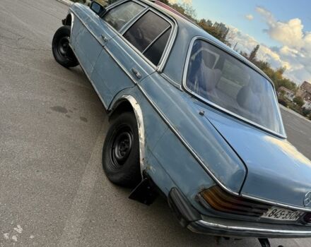 Синій Мерседес В123, об'ємом двигуна 2 л та пробігом 500 тис. км за 800 $, фото 4 на Automoto.ua