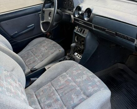 Синій Мерседес В123, об'ємом двигуна 2 л та пробігом 500 тис. км за 800 $, фото 10 на Automoto.ua