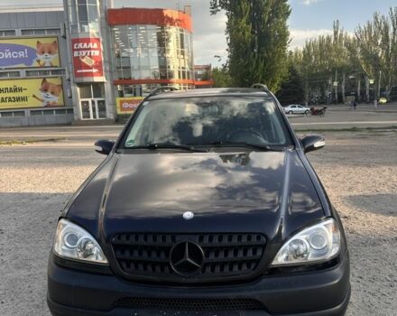 Синий Мерседес В123, объемом двигателя 2.7 л и пробегом 390 тыс. км за 4500 $, фото 1 на Automoto.ua