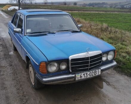 Синий Мерседес В123, объемом двигателя 2 л и пробегом 1 тыс. км за 600 $, фото 1 на Automoto.ua