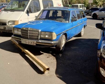 Синий Мерседес В123, объемом двигателя 3 л и пробегом 5 тыс. км за 1183 $, фото 1 на Automoto.ua