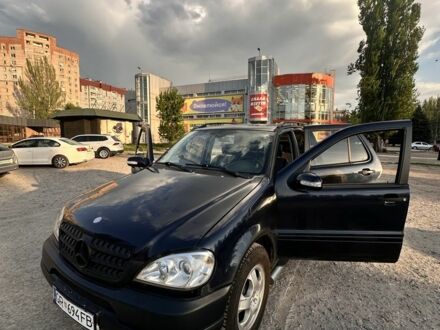 Мерседес В123 2004 в Кривом Роге на Automoto.ua Синий Мерседес В123, объемом двигателя 2.7 л и пробегом 390 тыс. км за 4500 $, фото 1 на Automoto.ua