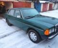 Зеленый Мерседес В123, объемом двигателя 2 л и пробегом 400 тыс. км за 1313 $, фото 3 на Automoto.ua