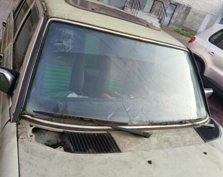 Зелений Мерседес В123, об'ємом двигуна 0 л та пробігом 400 тис. км за 1068 $, фото 3 на Automoto.ua