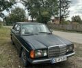 Зеленый Мерседес В123, объемом двигателя 2 л и пробегом 300 тыс. км за 750 $, фото 1 на Automoto.ua