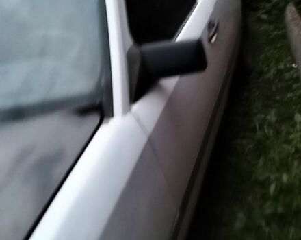 Білий Мерседес В124, об'ємом двигуна 2 л та пробігом 500 тис. км за 400 $, фото 2 на Automoto.ua