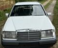 Белый Мерседес В124, объемом двигателя 3 л и пробегом 444 тыс. км за 2200 $, фото 10 на Automoto.ua