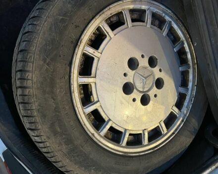 Белый Мерседес В124, объемом двигателя 2 л и пробегом 350 тыс. км за 1300 $, фото 15 на Automoto.ua