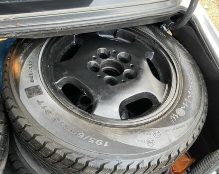 Белый Мерседес В124, объемом двигателя 2.5 л и пробегом 297 тыс. км за 2200 $, фото 13 на Automoto.ua