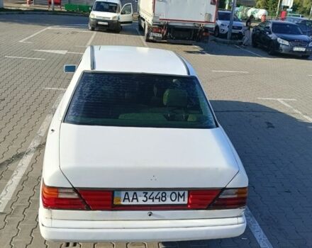 Білий Мерседес В124, об'ємом двигуна 2 л та пробігом 250 тис. км за 1000 $, фото 10 на Automoto.ua